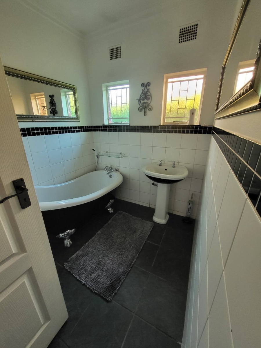 5 Bedroom Property for Sale in Universitas Free State